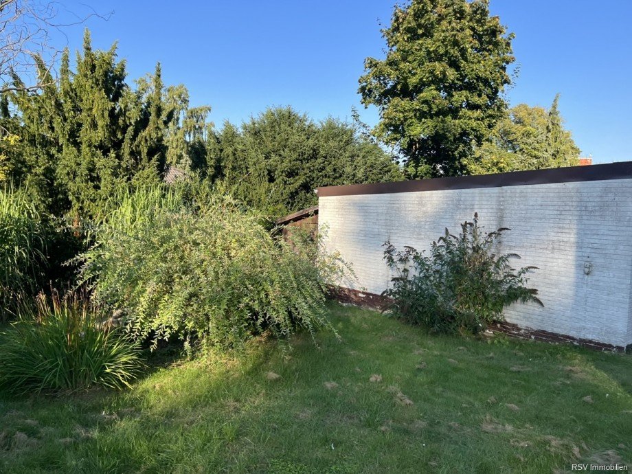 Garten u. Garagen-Seitenansicht Etagenwohnung M�lln