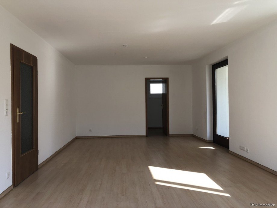 Wonzimmer unteres EG Etagenwohnung M�lln