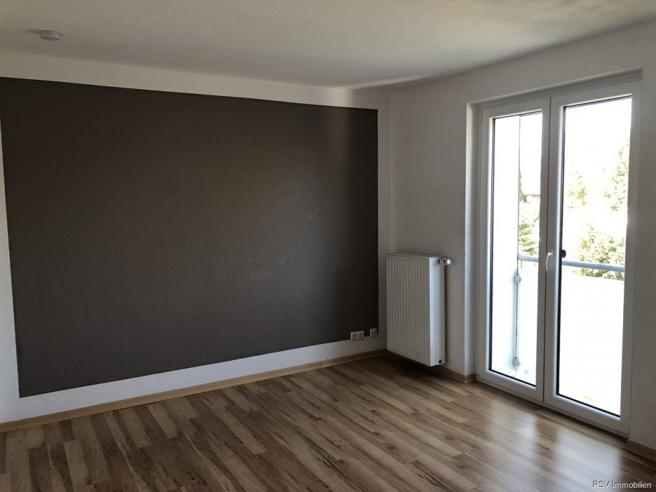 Wonzimmer oberes EG Etagenwohnung M�lln